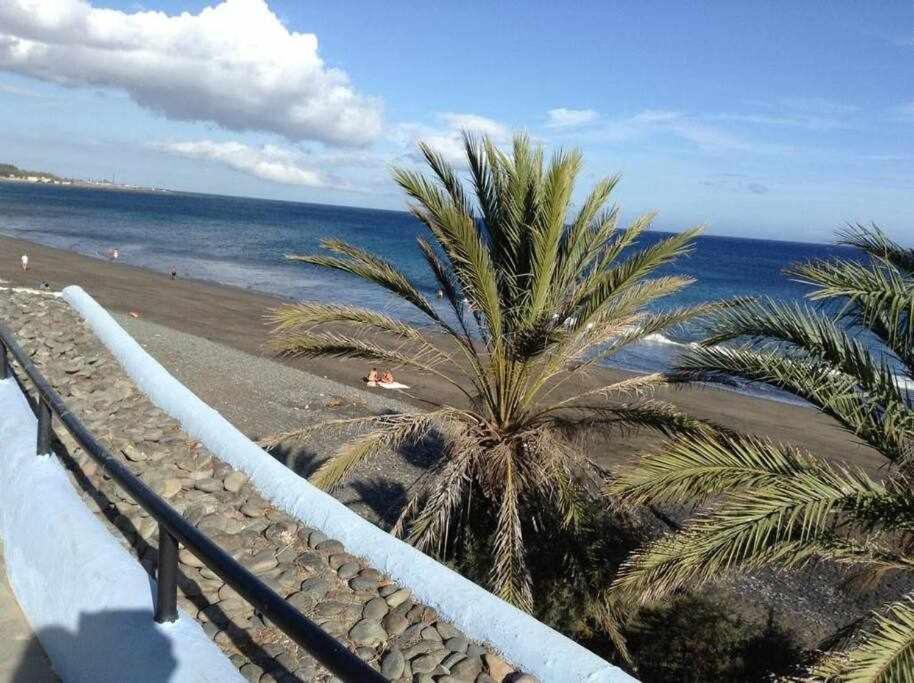 Bonito Apartamento Con Vista Al Mar Playa Del Aguila  المظهر الخارجي الصورة