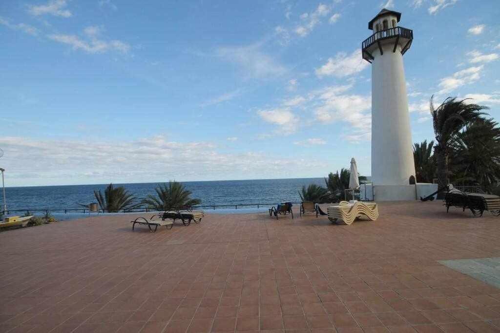 Bonito Apartamento Con Vista Al Mar Playa Del Aguila  المظهر الخارجي الصورة